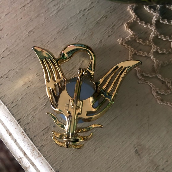 Vintage Swan Jelly Belly Pin - Picture 4 of 6